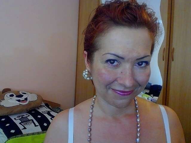 go to chat with 1Milf4U