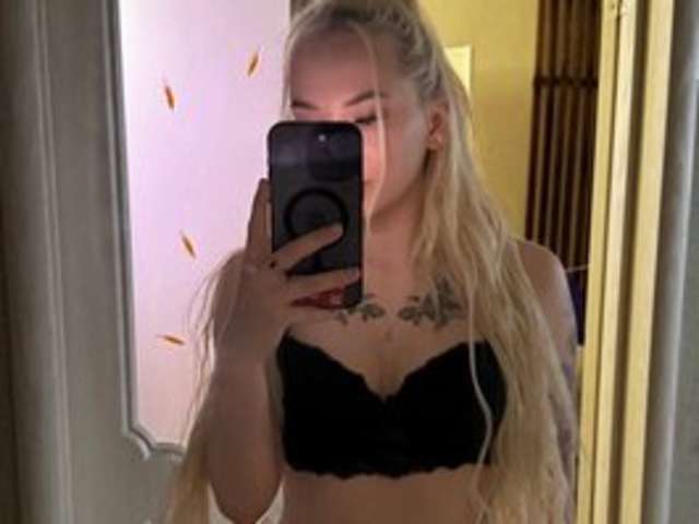 AESTER amateur webcam photo