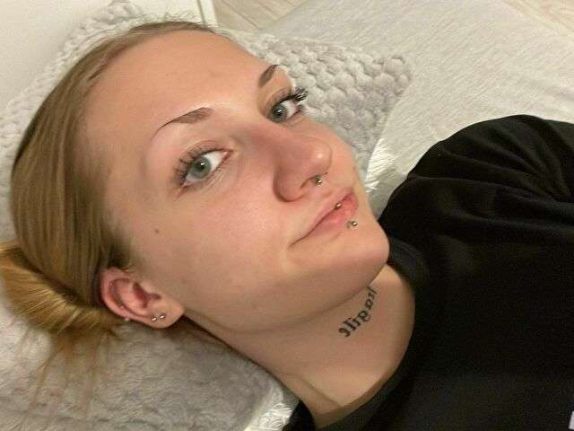 ALEXASEX amateur webcam photo