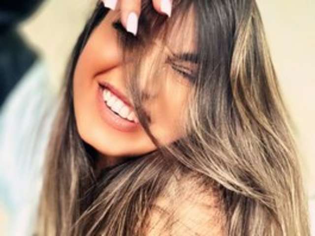 ALEXANDRAWOOW amateur webcam photo