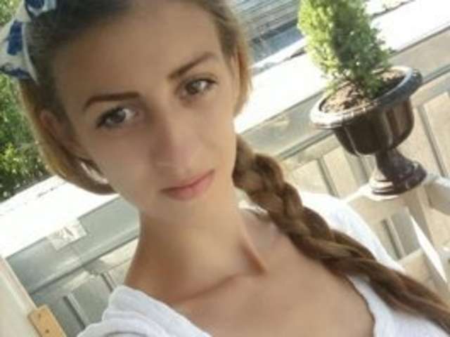 AMALIAVASO amateur webcam photo