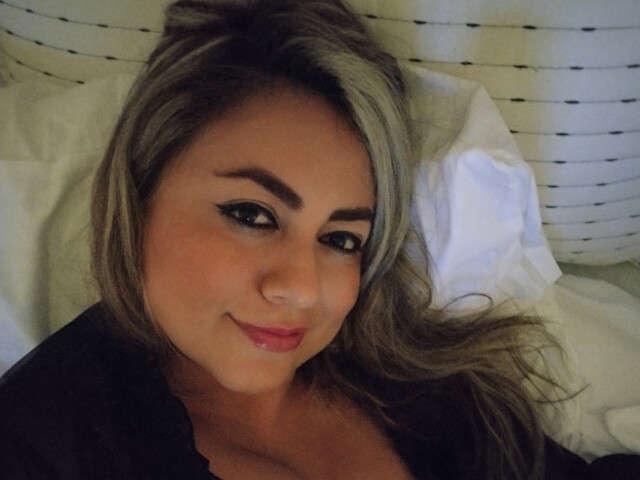 AMANDALEEON amateur webcam photo