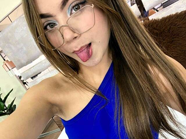 AMBERROUSS amateur webcam photo