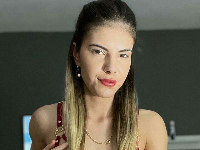 AMELLYCUTEE amateur webcam photo