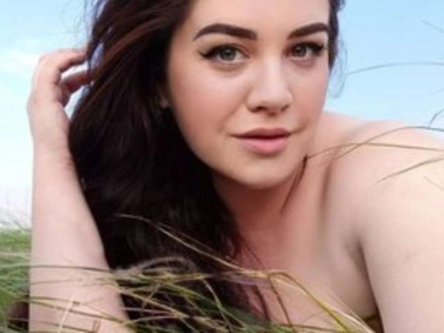 ANNAVICTORIAA amateur webcam photo