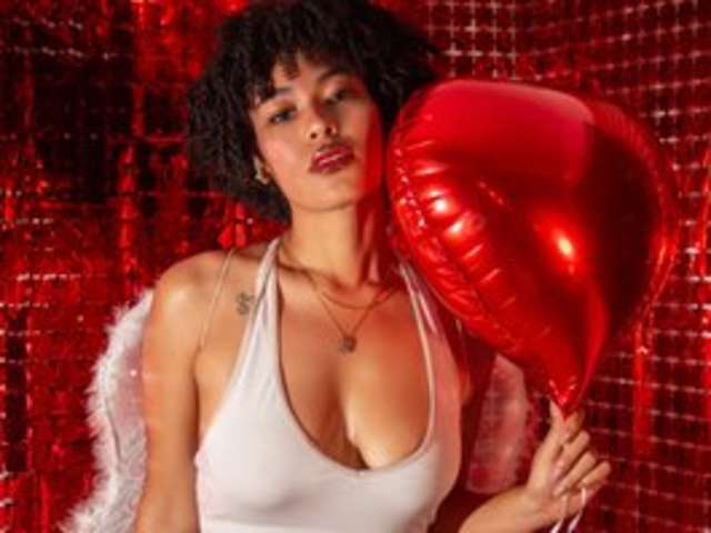 BADDIE-DELAYLA amateur webcam photo