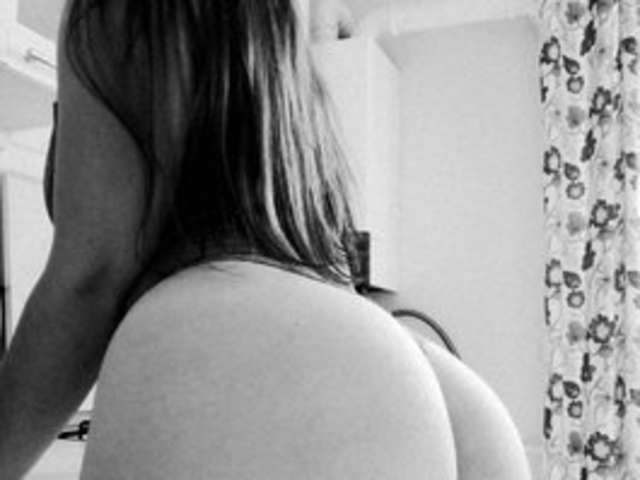 BONITA_ amateur webcam photo