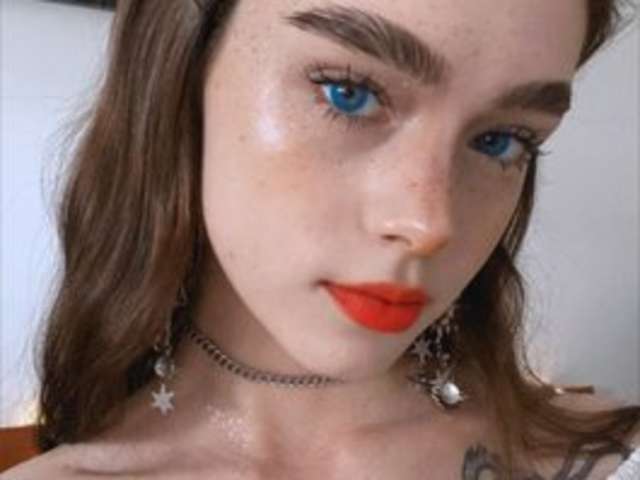 BROKENDOLL666 amateur webcam photo