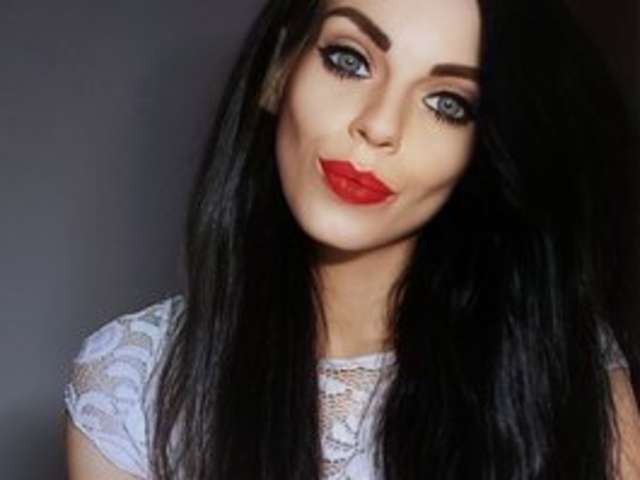 CASSIEDOLL amateur webcam photo