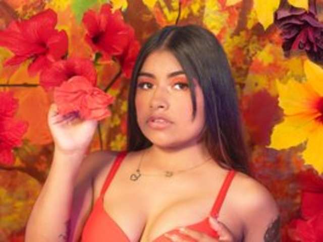 CHANTALPETIT amateur webcam photo