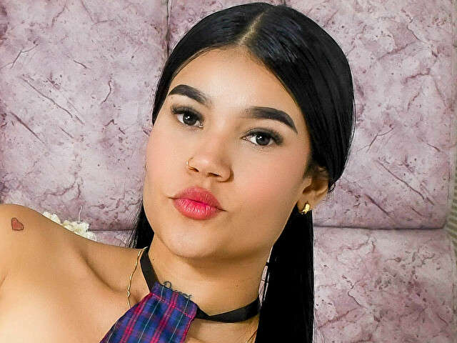 CHARLIEADAMS amateur webcam photo