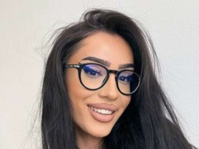 CHLOEOBRIL amateur webcam photo