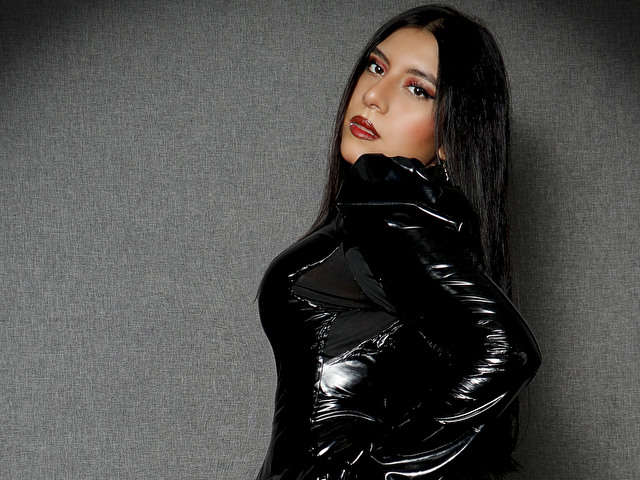 DANAOLIVYERI amateur webcam photo