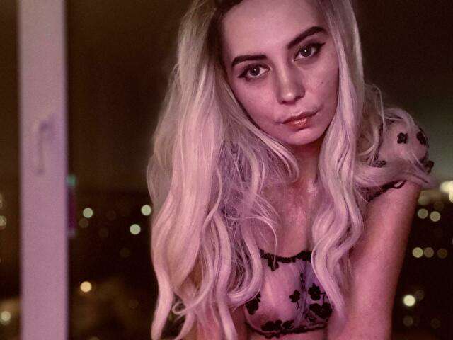 DARKDOMIN amateur webcam photo