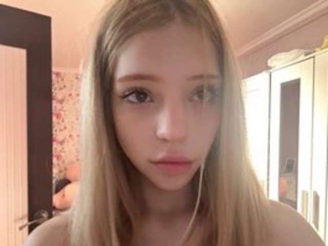 DEETTASKOW amateur webcam photo