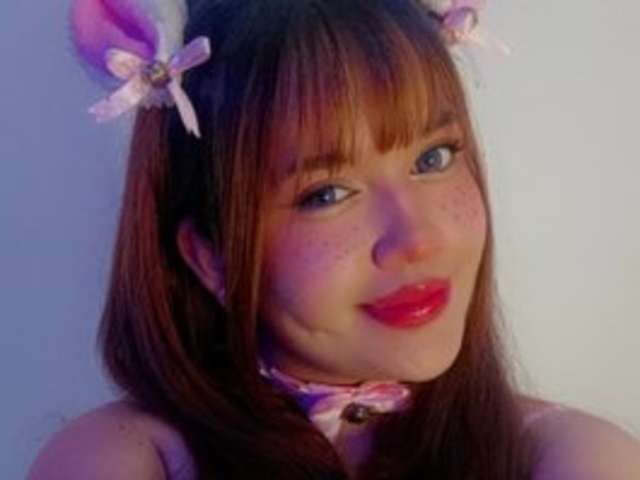 DOLLIELOVE amateur webcam photo