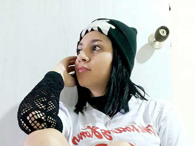DULCESQUIRT amateur webcam photo