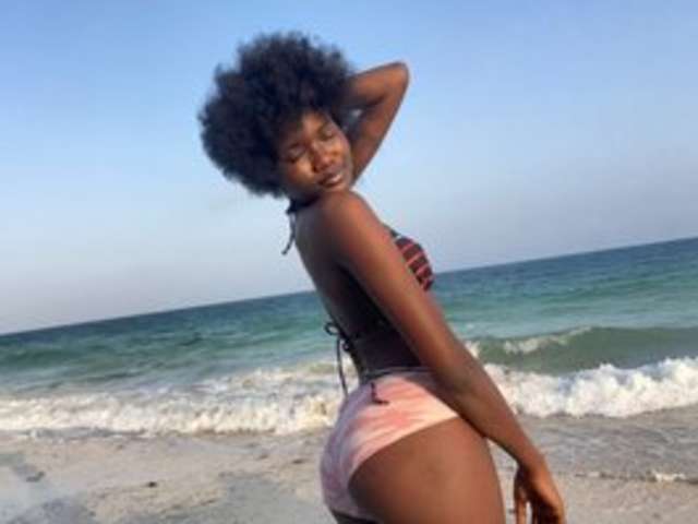 EBONYCANDY amateur webcam photo
