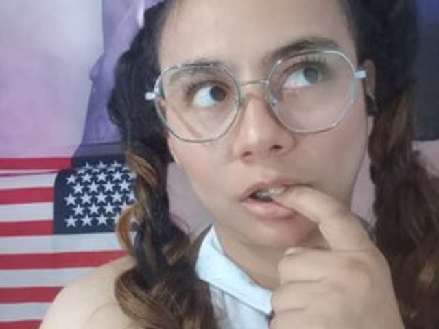 ELIANNA-PARK amateur webcam photo
