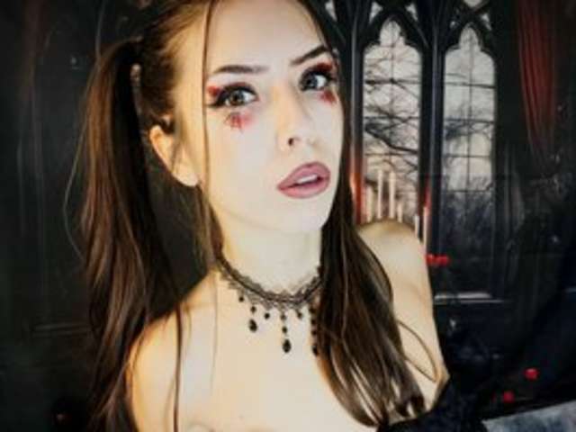 EMAMILLER amateur webcam photo