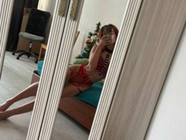 EMMYFOXXOFFICIAL amateur webcam photo