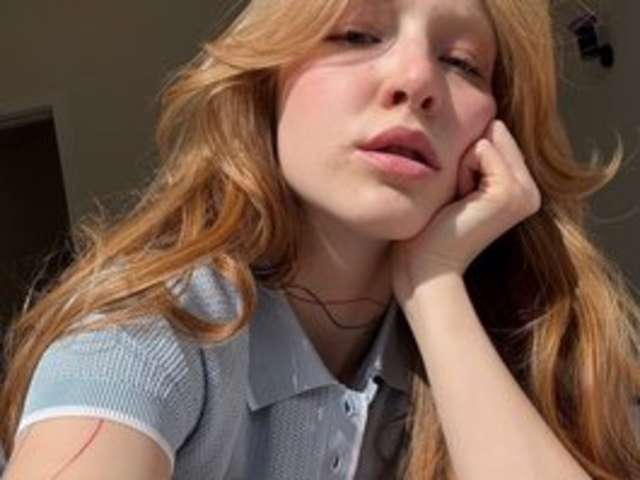 FOXIEKISS amateur webcam photo