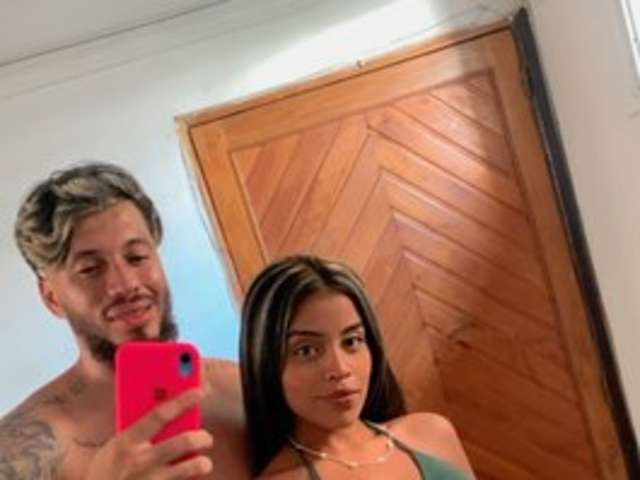 HORNYCOUPLE18 amateur webcam photo