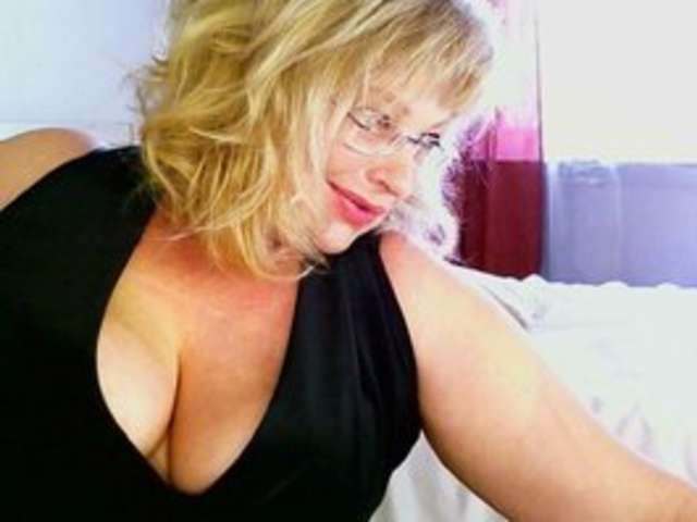JANNA2210 amateur webcam photo