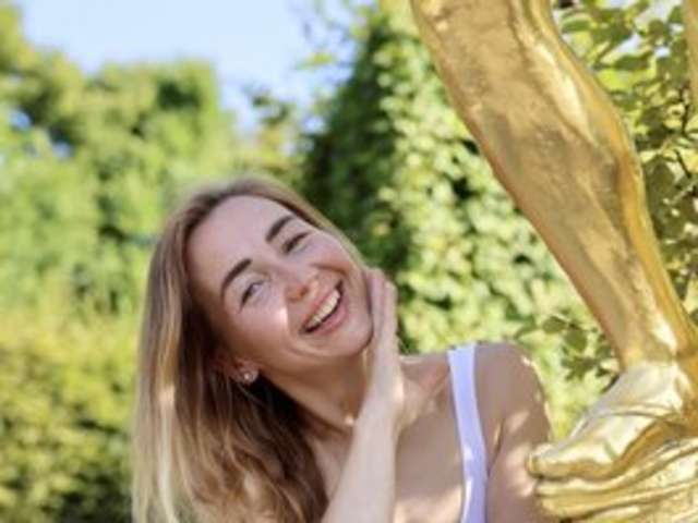 JULLYBLONDKISS amateur webcam photo