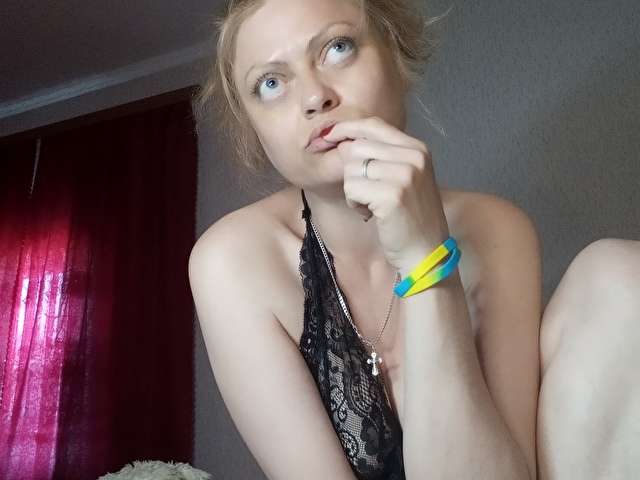 KAMILA888 amateur webcam photo