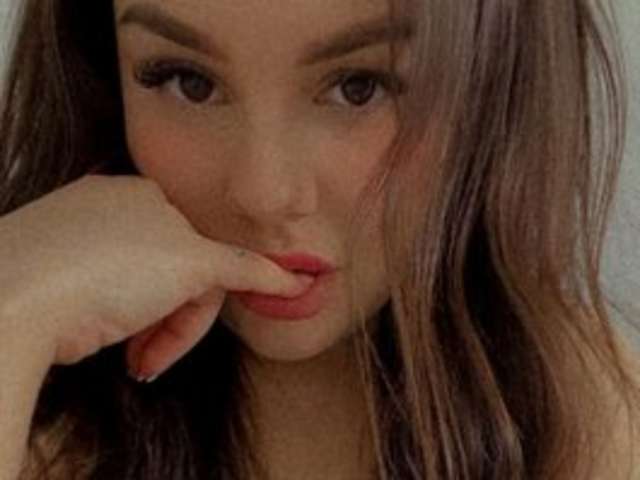 KENDALDAISY amateur webcam photo