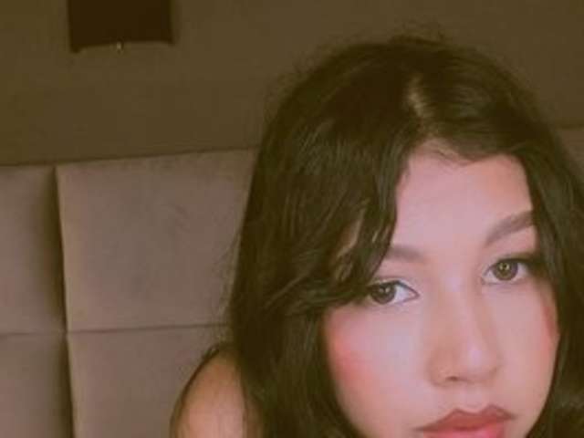 KENDALL-19 amateur webcam photo