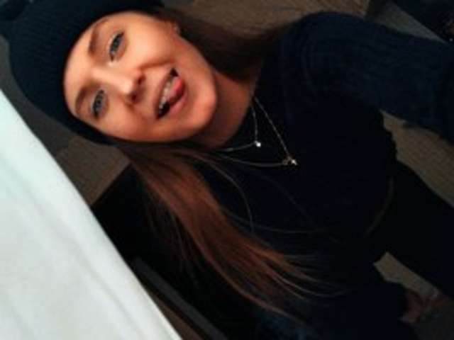 KOTIKILLERFEATURRRRRE amateur webcam photo