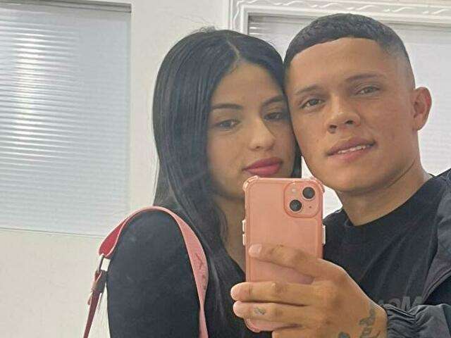 KYLIENDAVEY amateur webcam photo