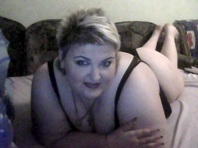 go to chat with LANA555