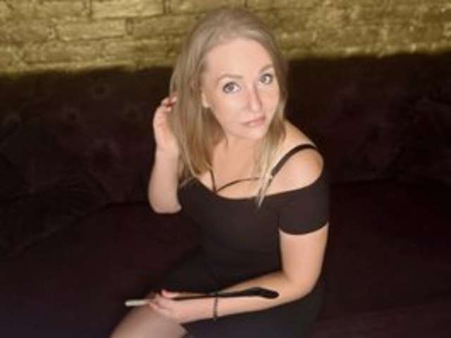 LEAPERFECT amateur webcam photo