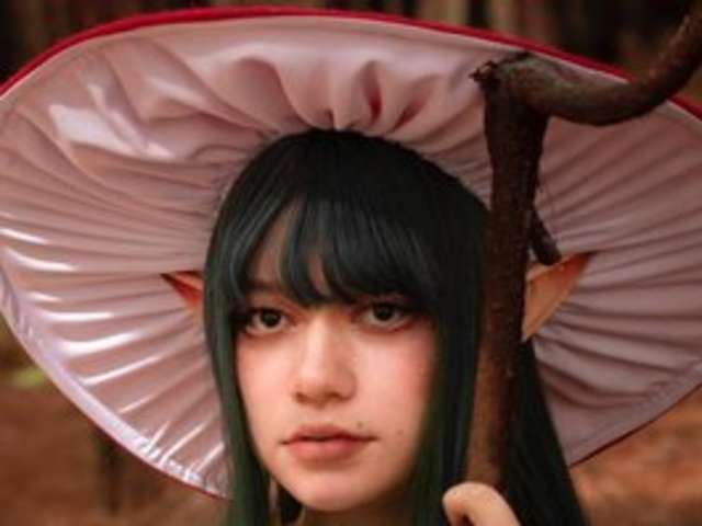 LEEZOLDYCK amateur webcam photo