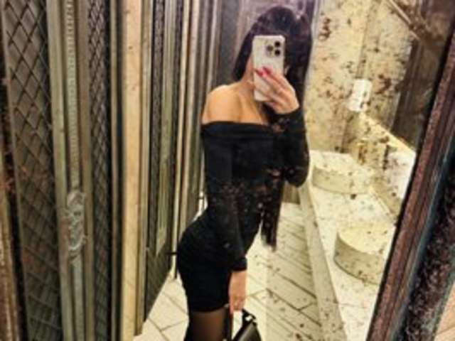 LIANA-FIT8 amateur webcam photo