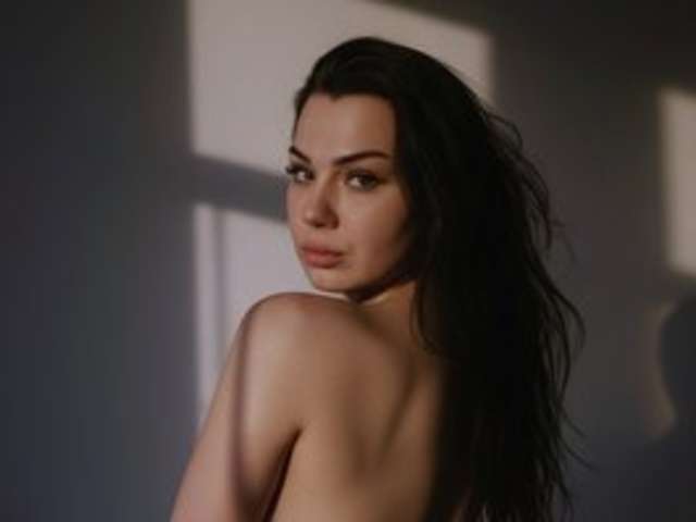 LILMOMMY amateur webcam photo