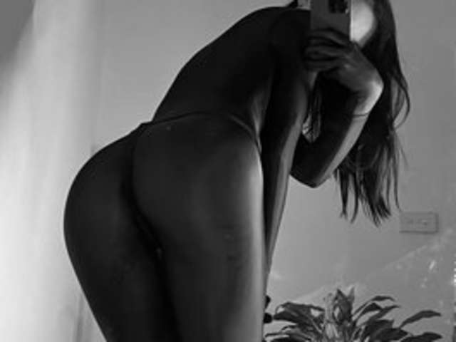 LINA69FEMDOM amateur webcam photo