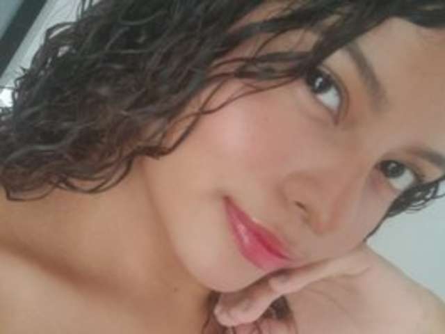 LULUUU69 amateur webcam photo