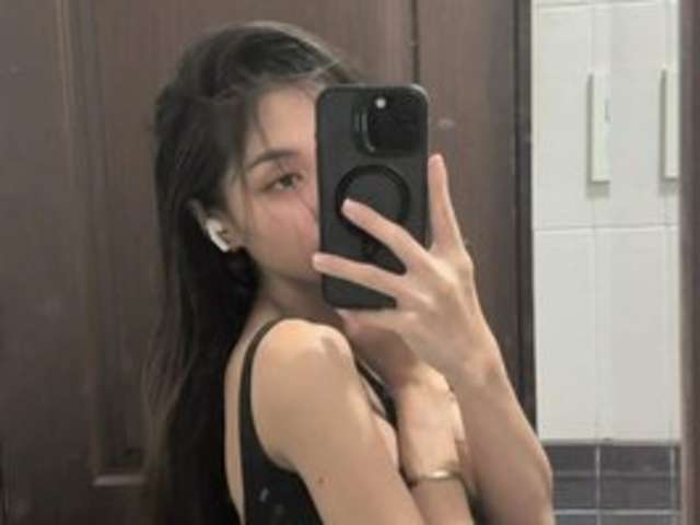 LUNA_LUNA amateur webcam photo