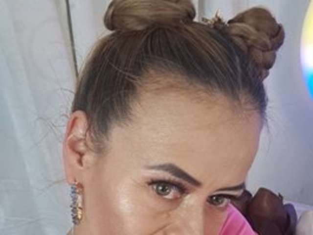 MAGHENTA amateur webcam photo