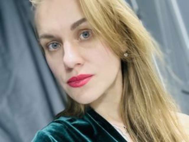 MARINAMOON amateur webcam photo