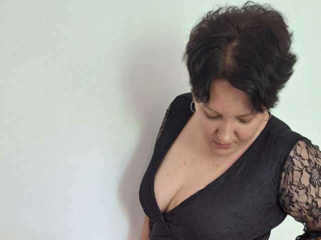 MAYABLOWSYOU amateur webcam photo