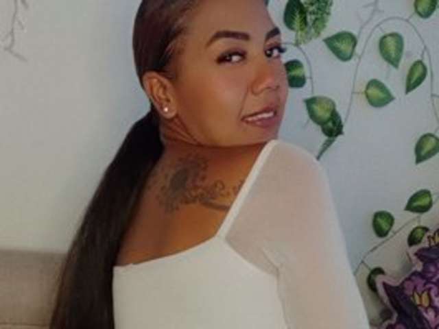 MEGANMASS amateur webcam photo