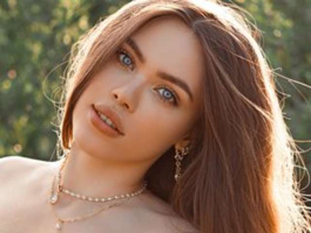 MIMIFORCE amateur webcam photo