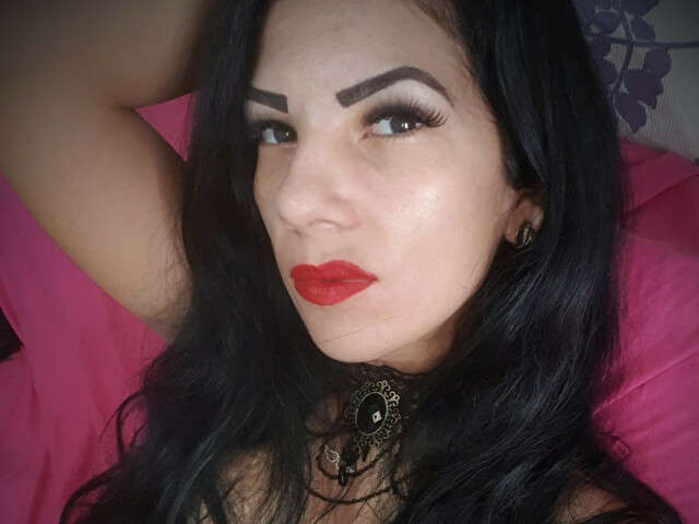 MISSMANIFEST profile sexy photo