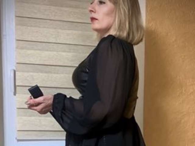 MISTRESSMILFA amateur webcam photo