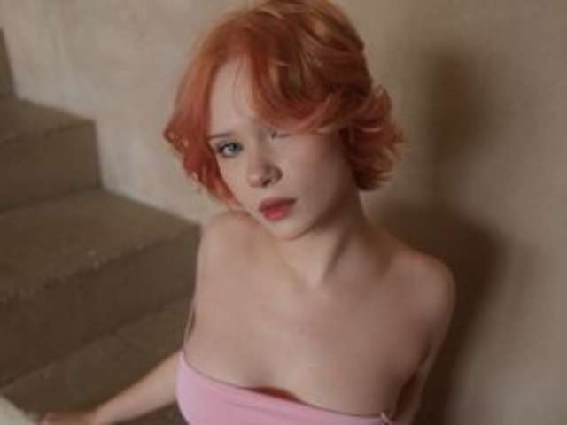 MOLLYWETTMOND amateur webcam photo